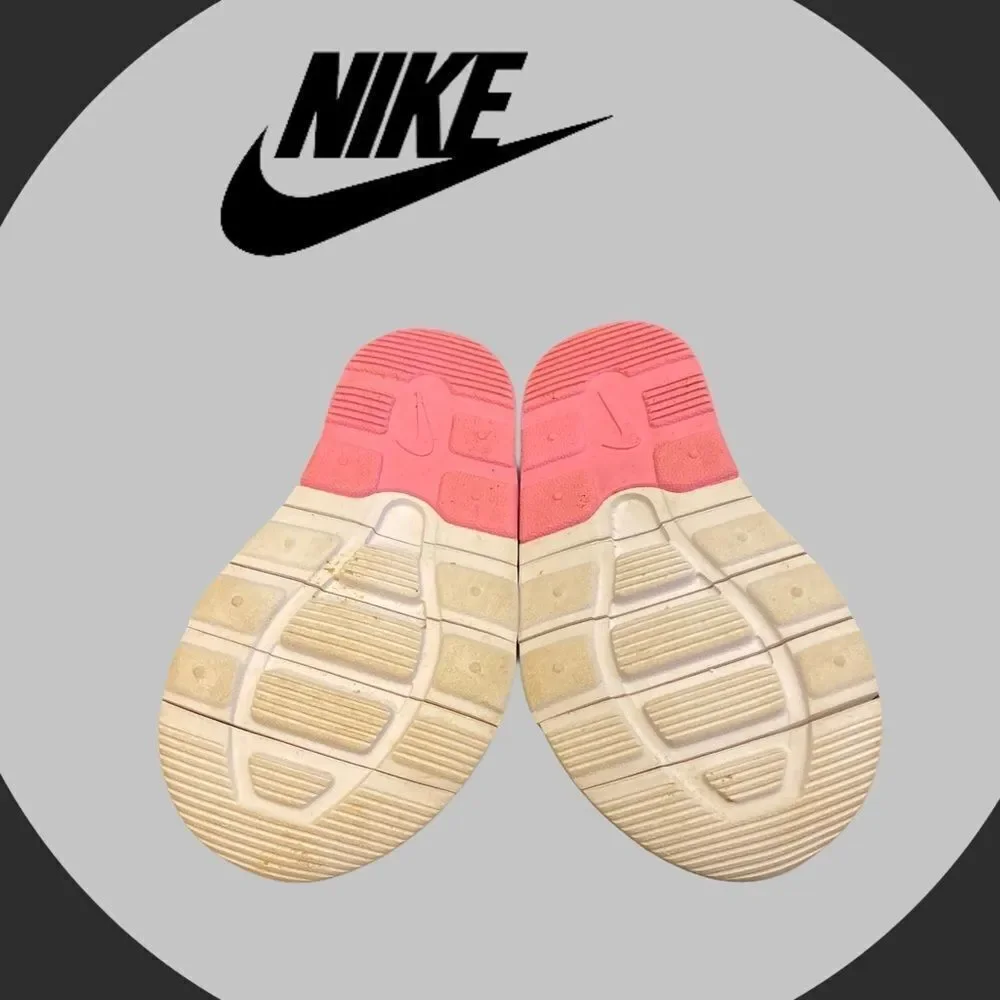 Nike adorable pair